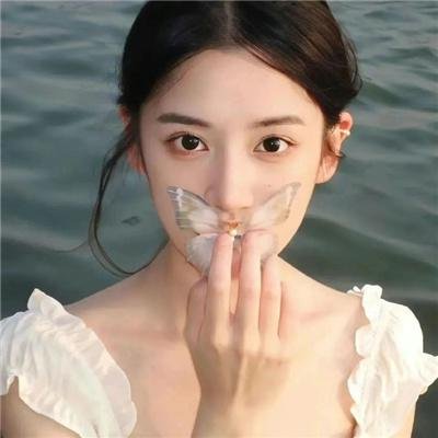 奇光下的秘密